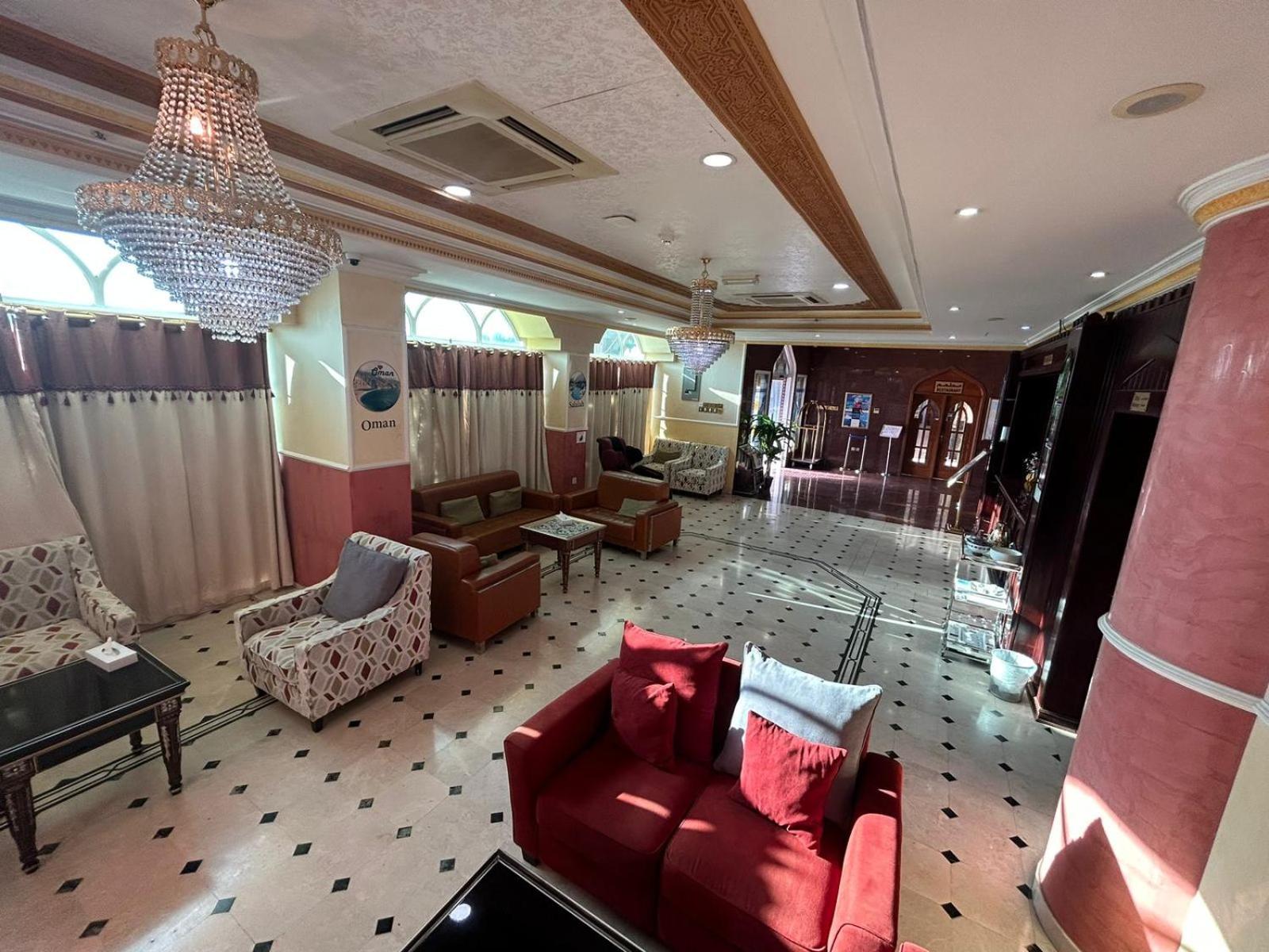萨弗里酒店 尼兹瓦 外观 照片
